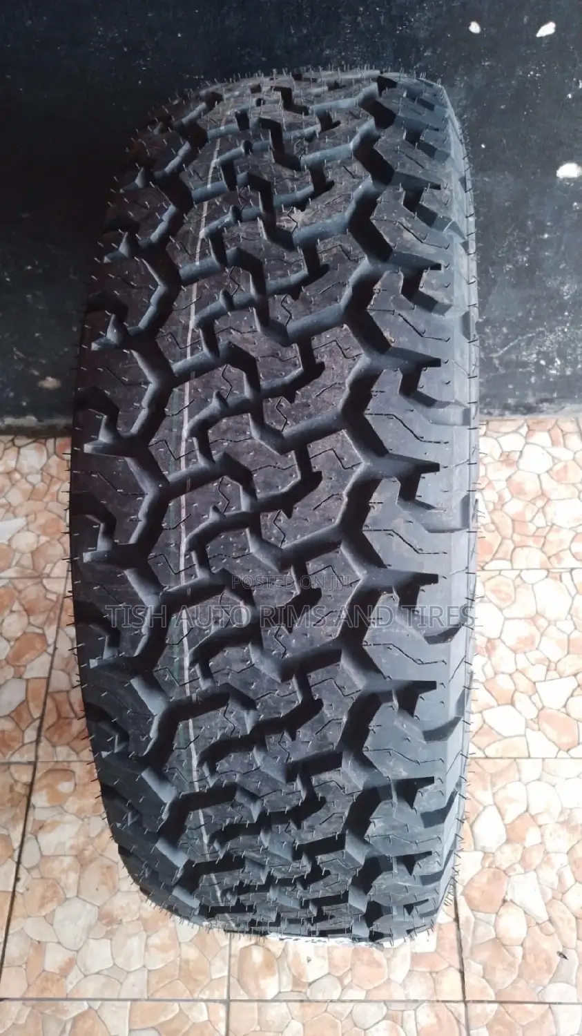 285/65r18 Yusta a/T