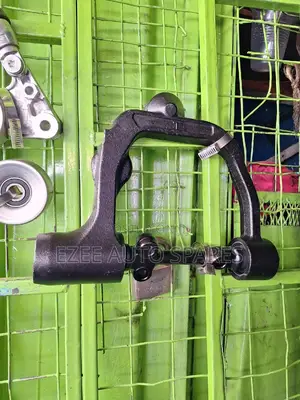 Arm Nissan Caravan ( Nguruwe)
