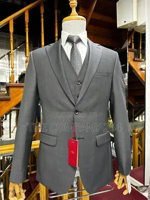 3 Piece Men's Designer Fashion Smart Official Suits
