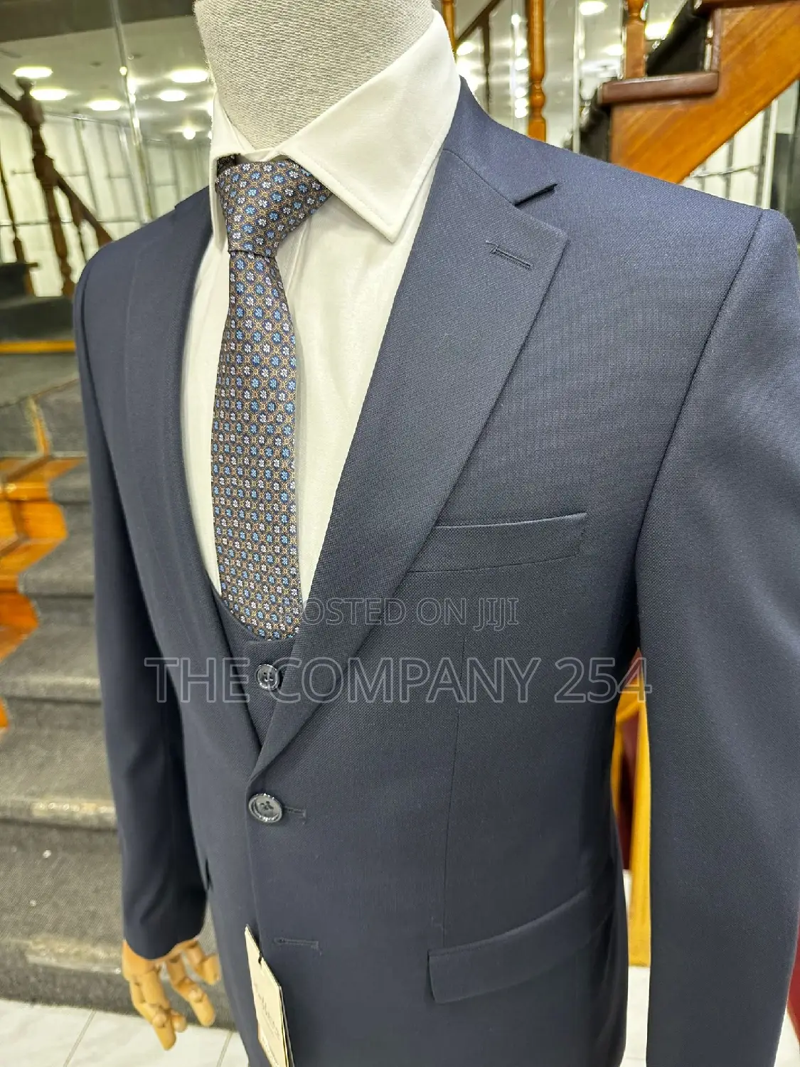3 Piece Men's Designer Fashion Smart Official Suits