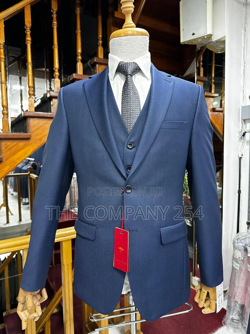 3 Piece Men's Designer Fashion Smart Official Suits