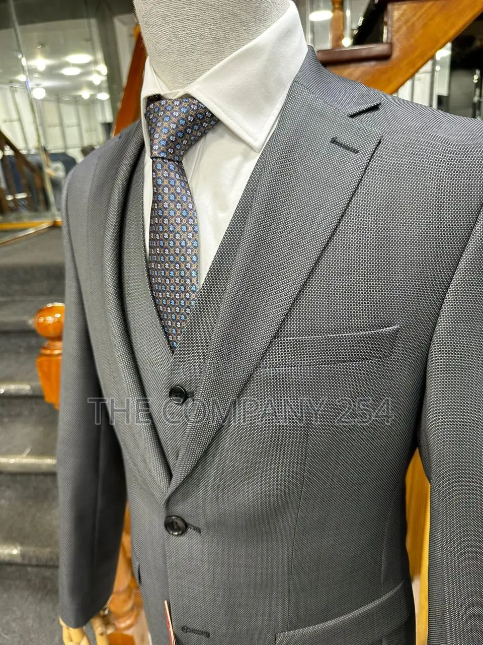 3 Piece Men's Designer Fashion Smart Official Suits