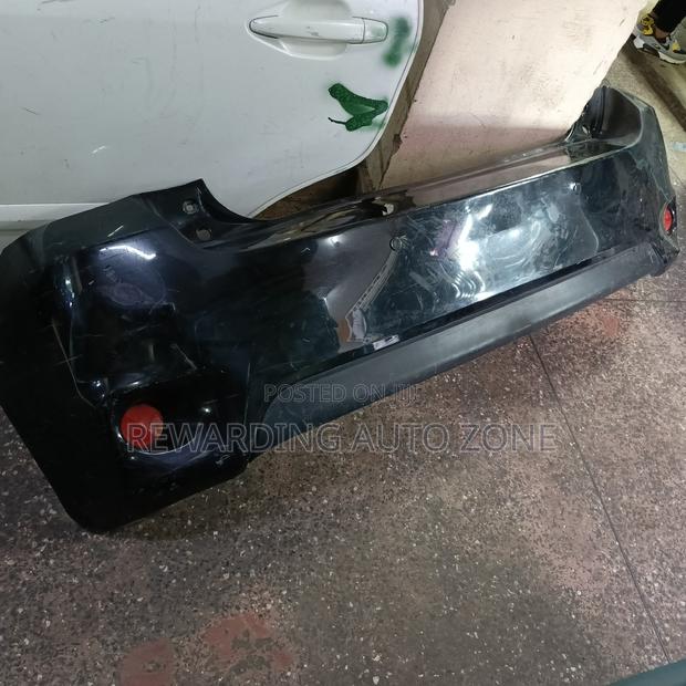 Auris 2010 Rear Bumper. - main view