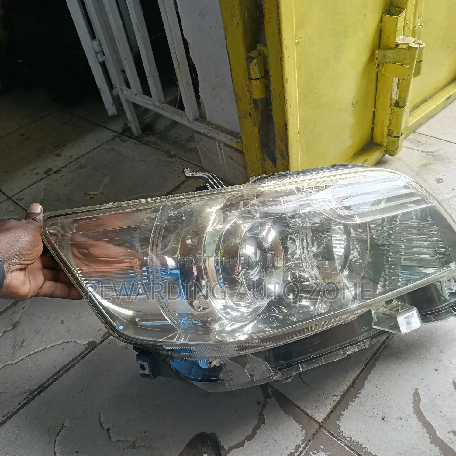 Toyota Rumion 2012 Zenon Clear.
