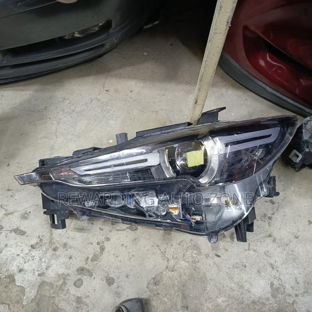 Mazda Cx-5 2019 Headlights. - thumbnail 2