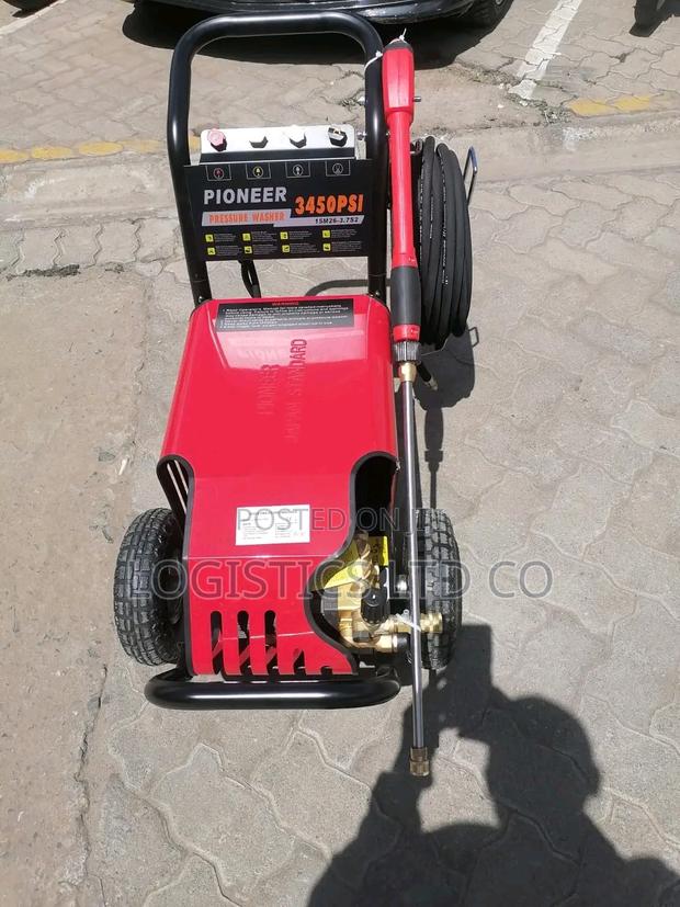 Pioneer 3450psi High Pressure Washer.