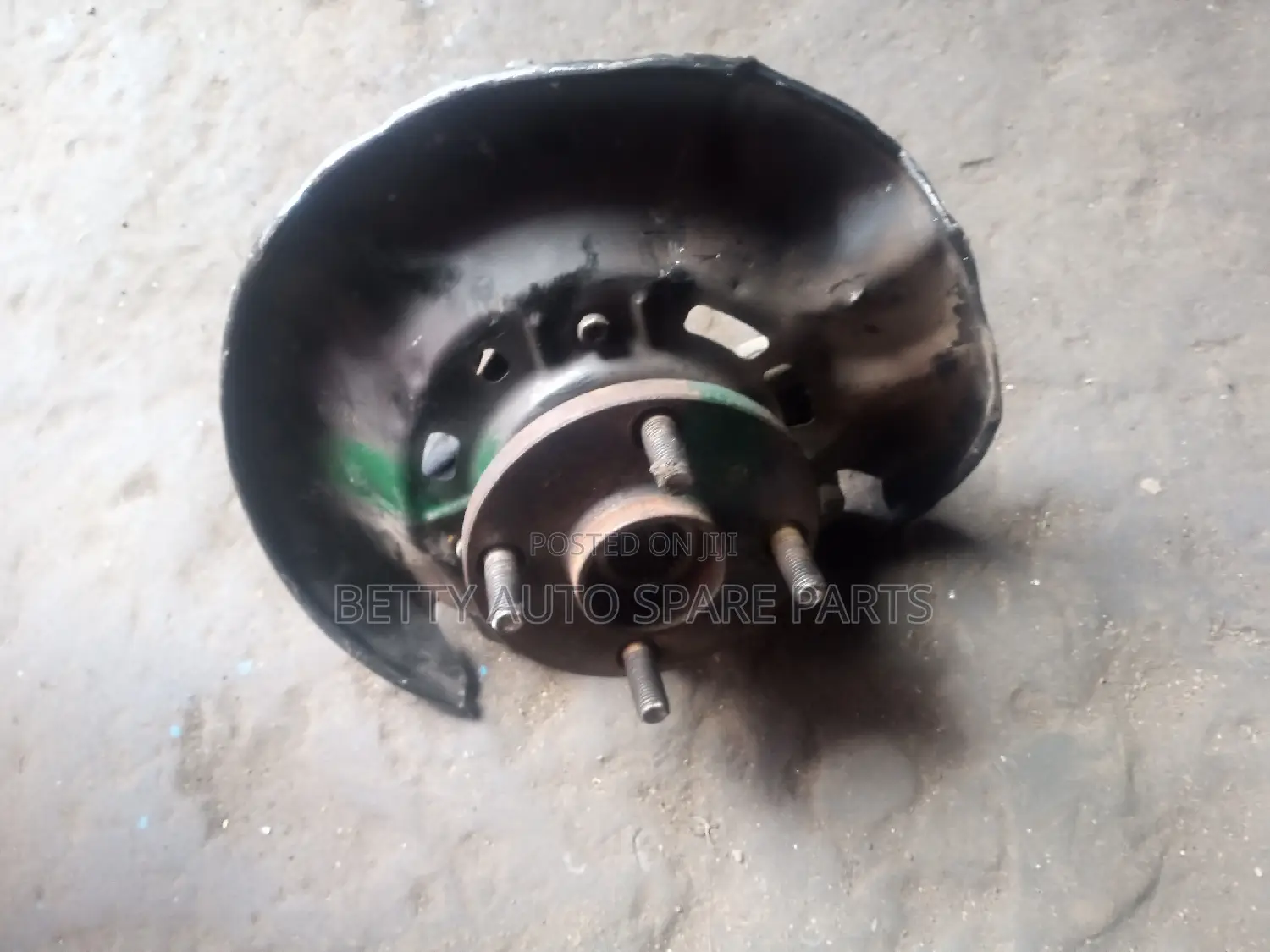 Nissan X Trail Hub