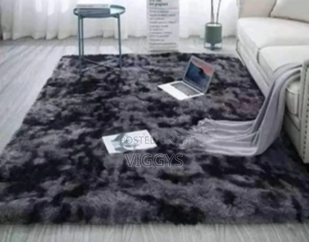 Fluffy Carpet