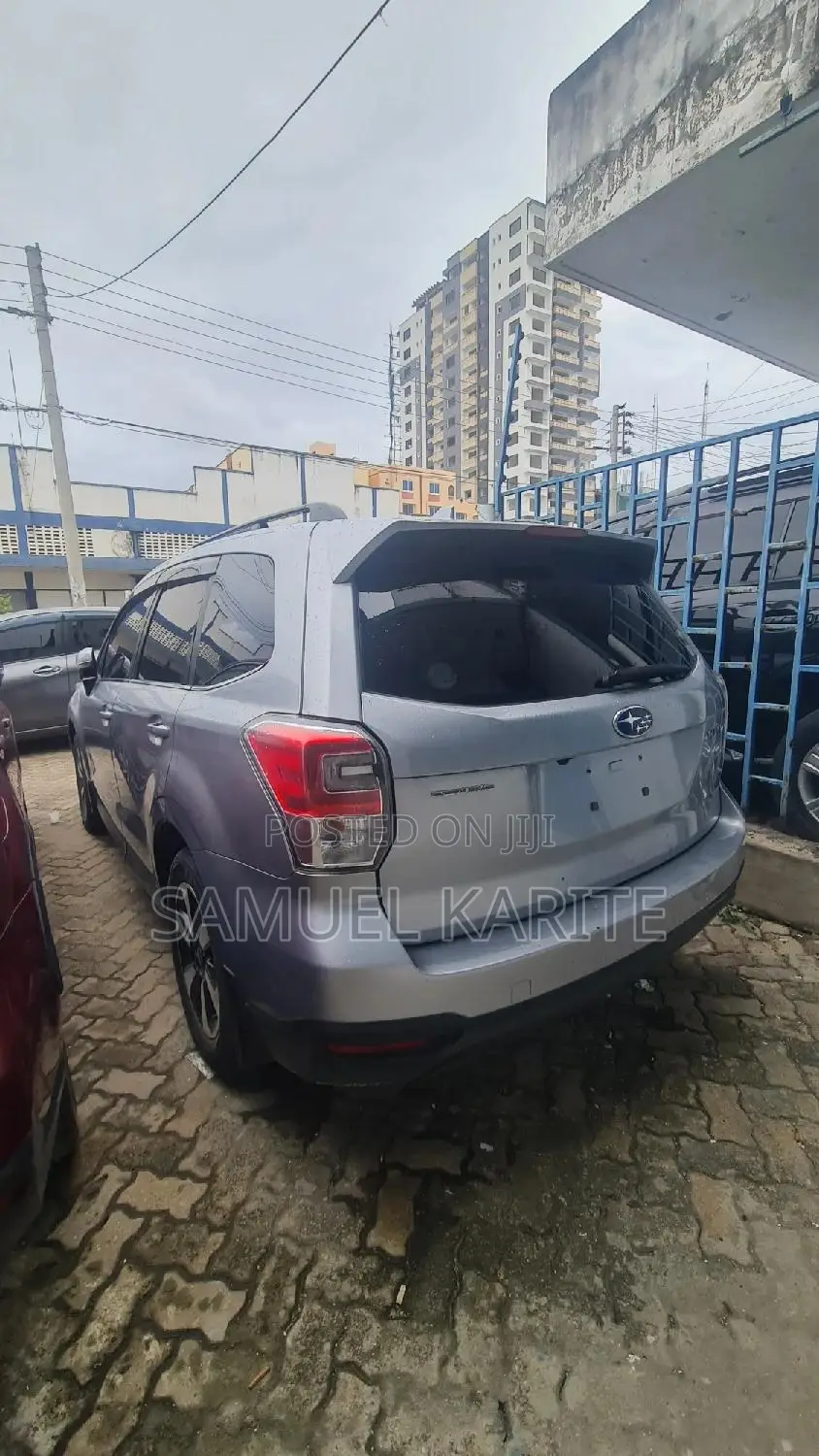 Subaru Forester 2016 Silver