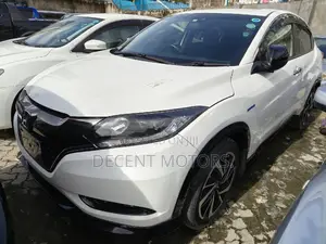Honda Vezel 1.5 Hybrid 4WD 2018 White