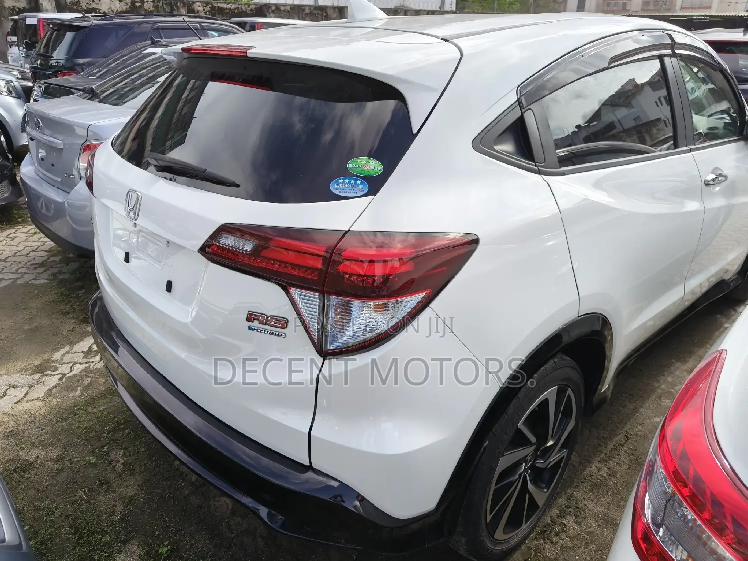 Honda Vezel 1.5 Hybrid 4WD 2018 White