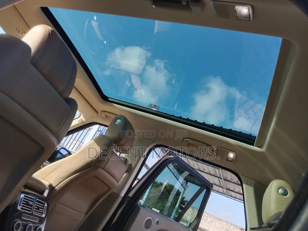 Land Rover Range Rover Vogue 2017 Gold