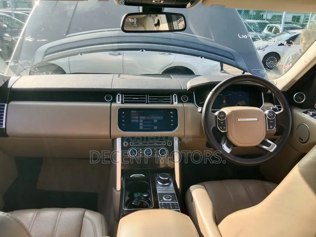 Land Rover Range Rover Vogue 2017 Gold