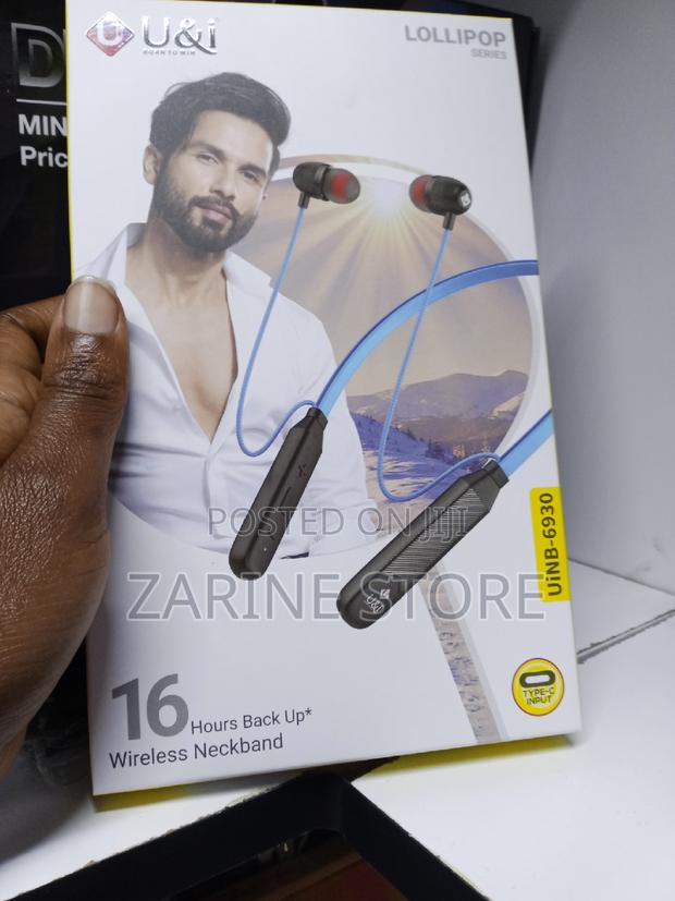 U I Earphones - thumbnail 3