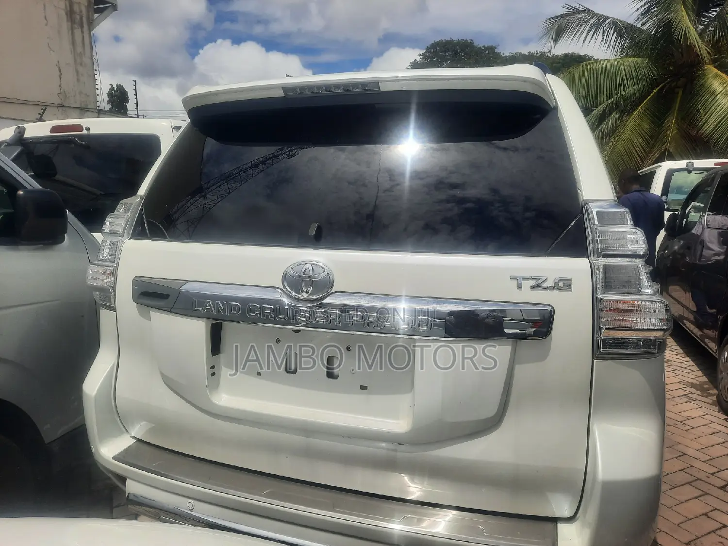 Toyota Land Cruiser Prado 2.7 2018 White