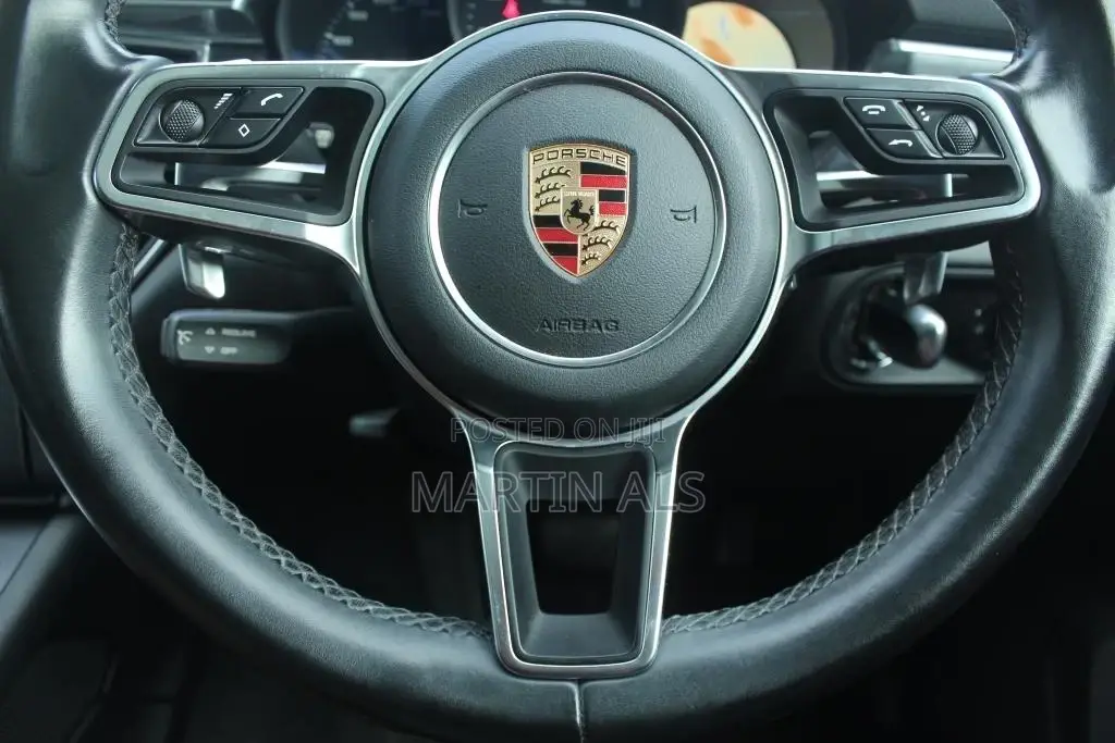 Porsche Macan Base 2017 Blue