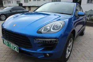 Porsche Macan Base 2017 Blue