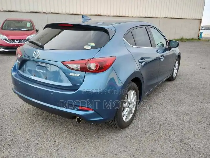 Mazda Axela 2018 Blue