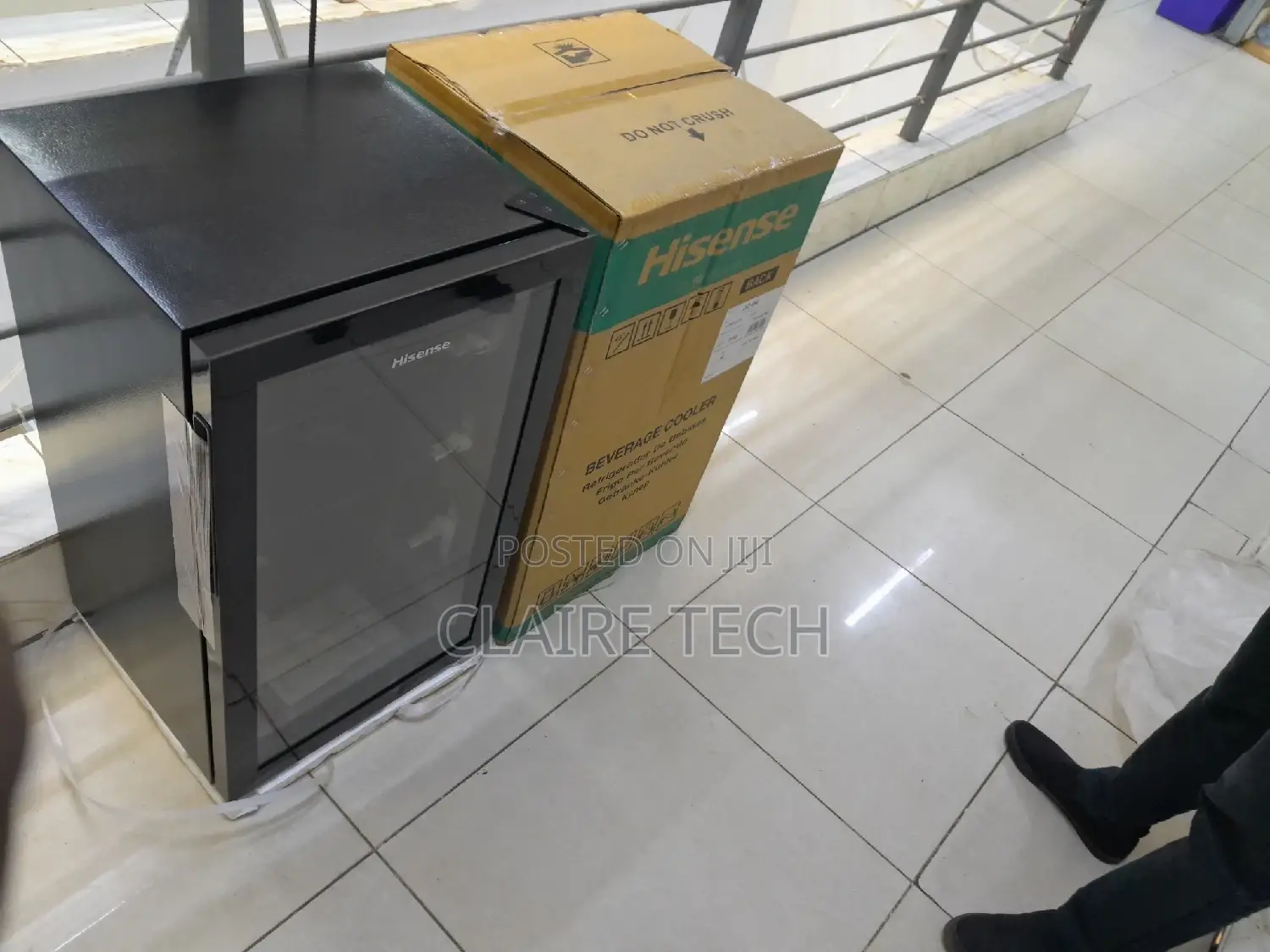 Hisense Display/Show Case 91 Litres