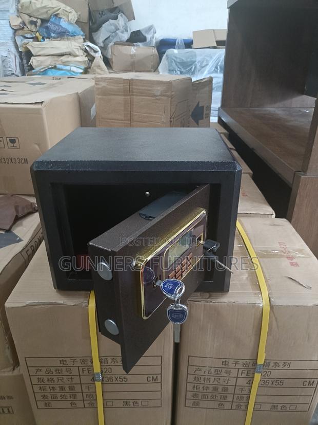 Safe Box Safe Box Safe Box Safe Box - thumbnail 3