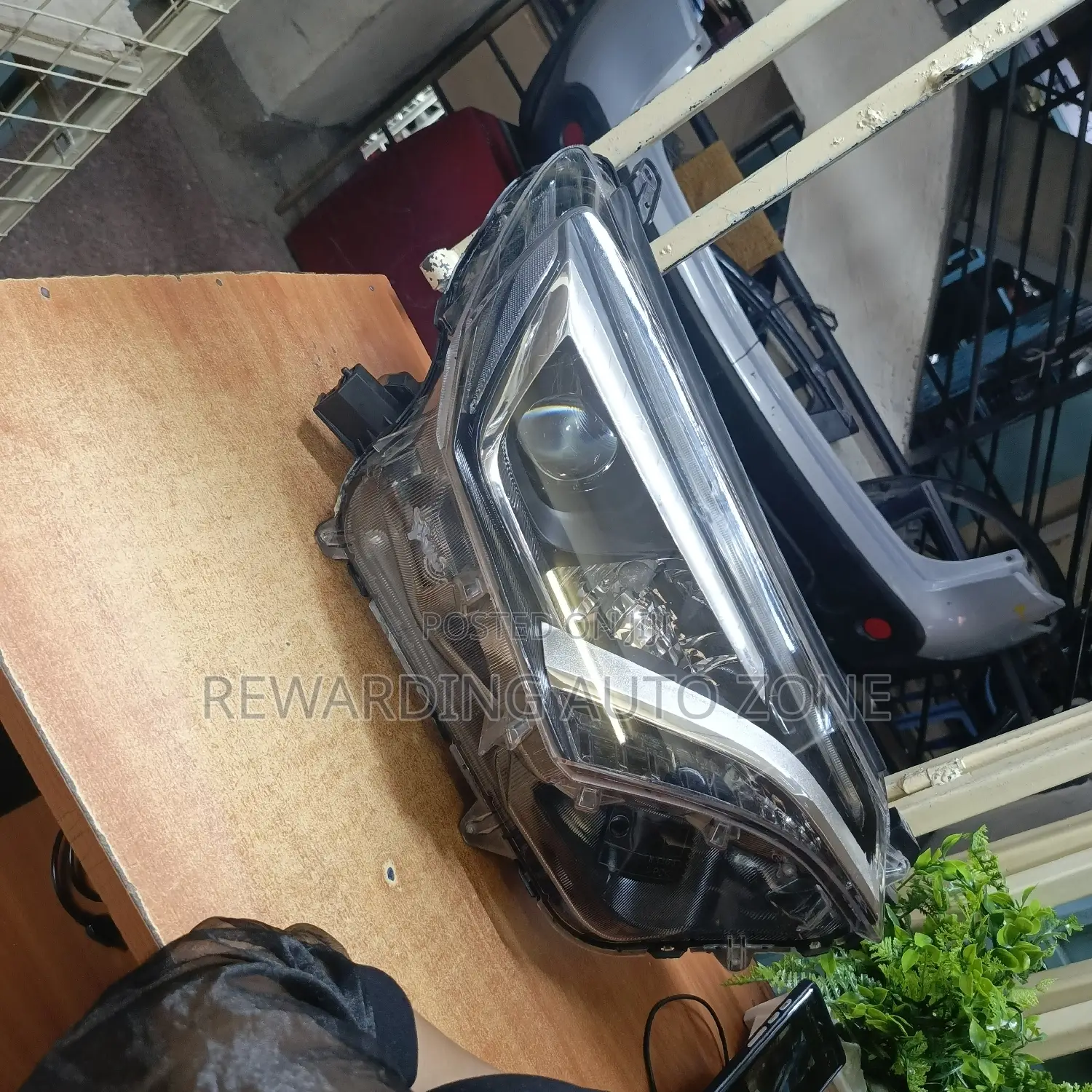 Rav4 2015 Headlight Xenon.