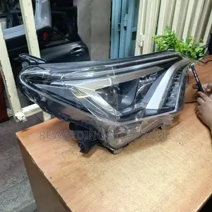 Rav4 2015 Headlight Xenon.