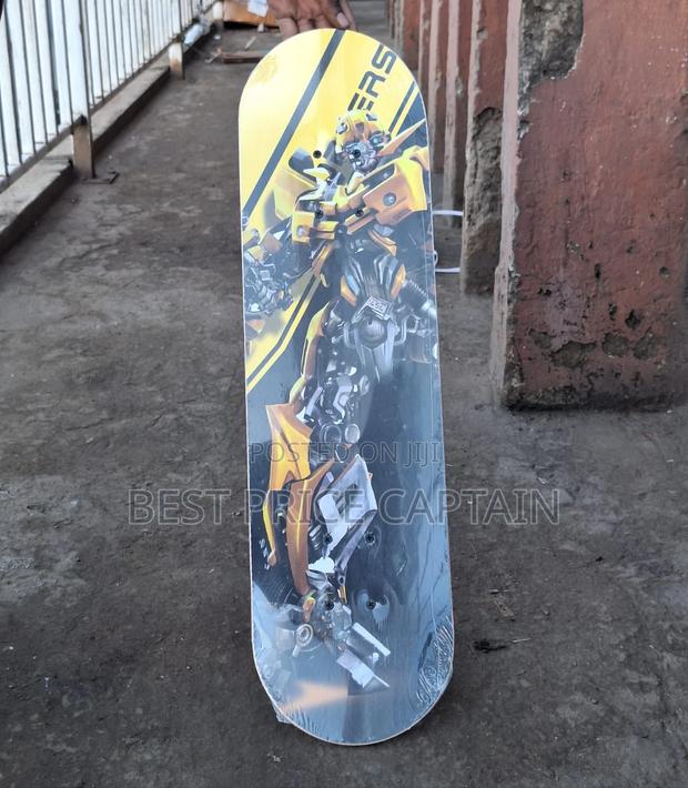 Skating Board With Rubber Wheels - main view