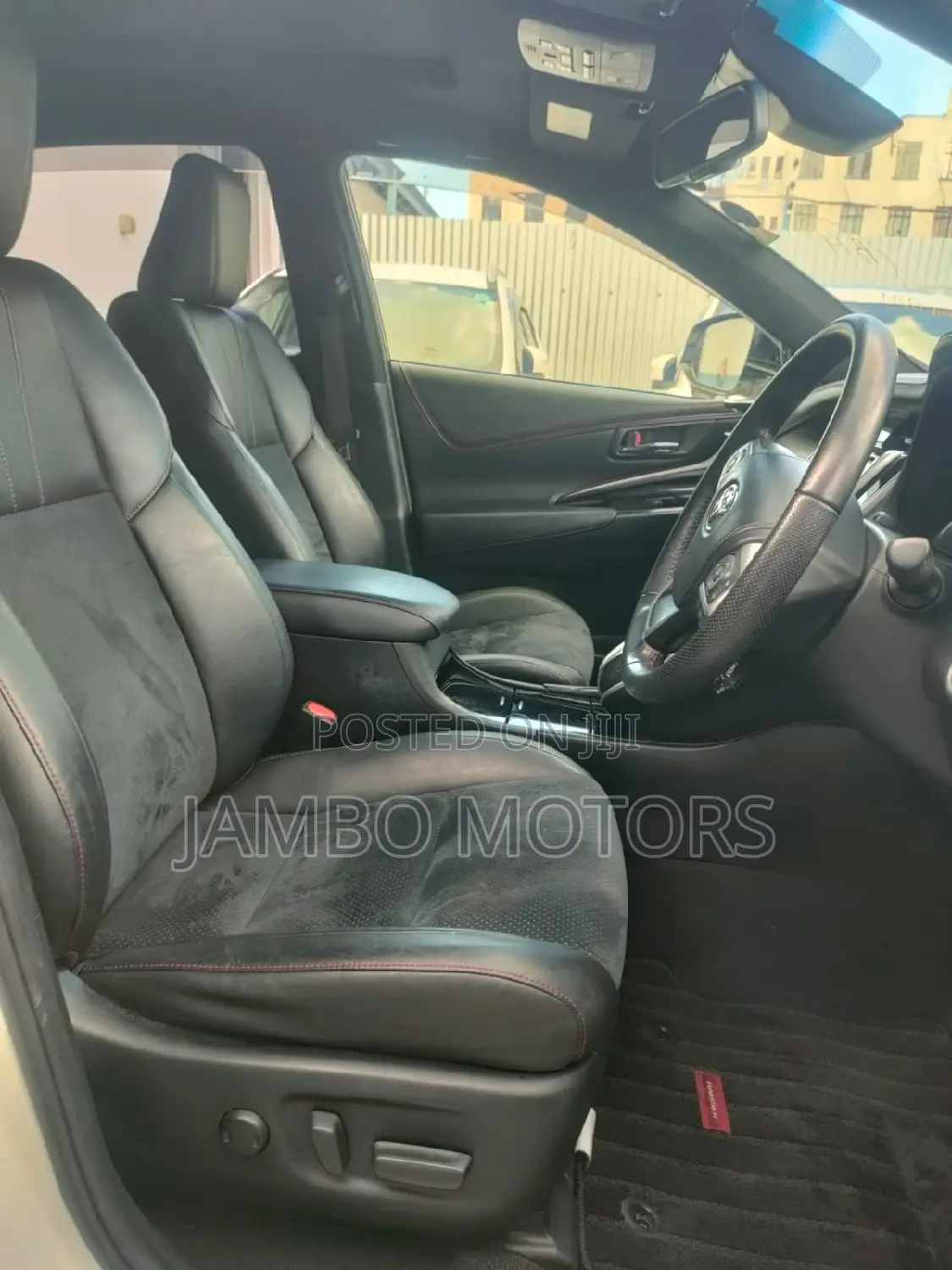 Toyota Harrier 2.0 Turbo 2017 White