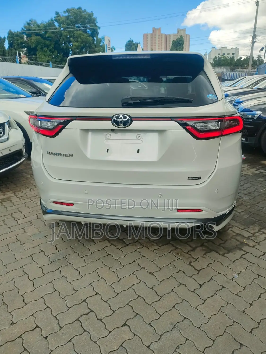 Toyota Harrier 2.0 Turbo 2017 White
