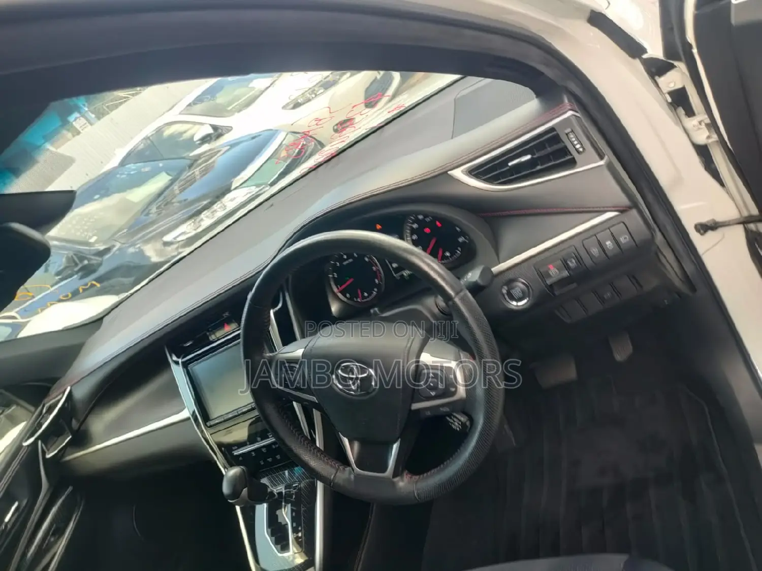 Toyota Harrier 2.0 Turbo 2017 White