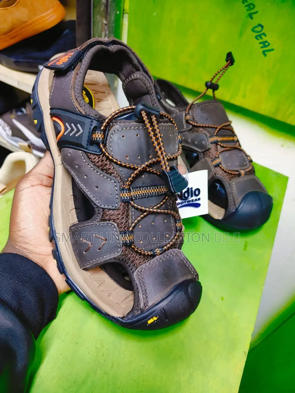 Opens Shoes