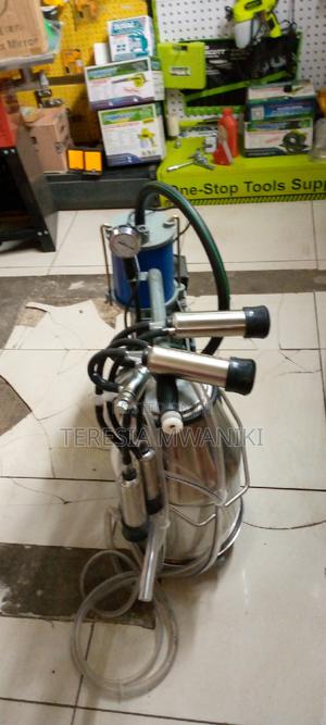 Electric Milking Machine - thumbnail 2