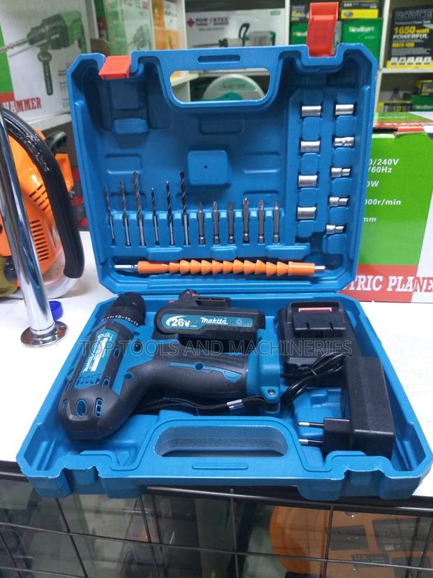 Professional 26V Makita Cordless Drill Set With Briefcase - thumbnail 2