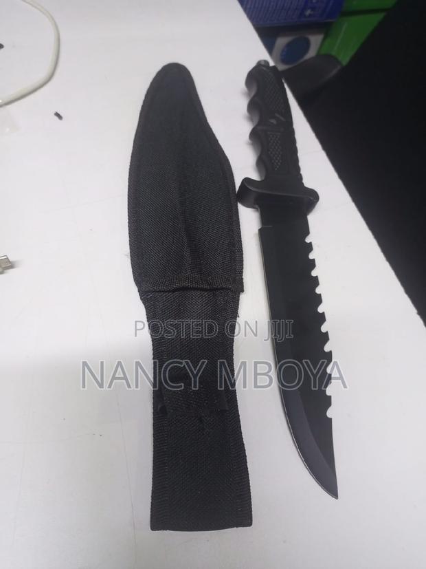 Multifunctional Camping Knife - thumbnail 3