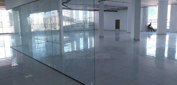 New Spacious Offices - thumbnail 4