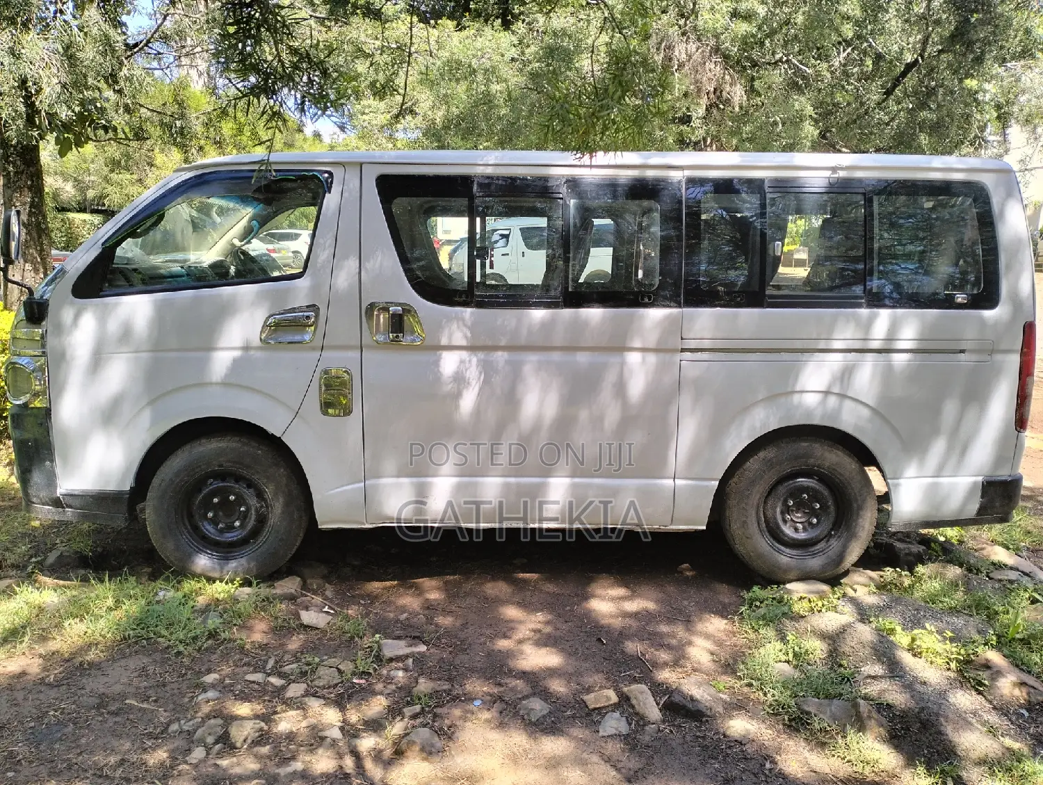 Toyota HiAce 2005 White