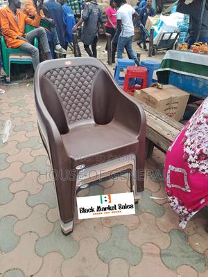 Acme Strong Plastic Chair - thumbnail 2