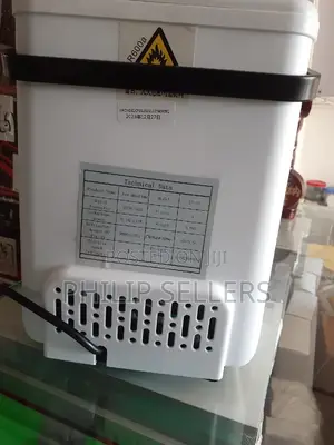 Ice Maker Machine Commercial 15KG 112W Outdoor Automatic