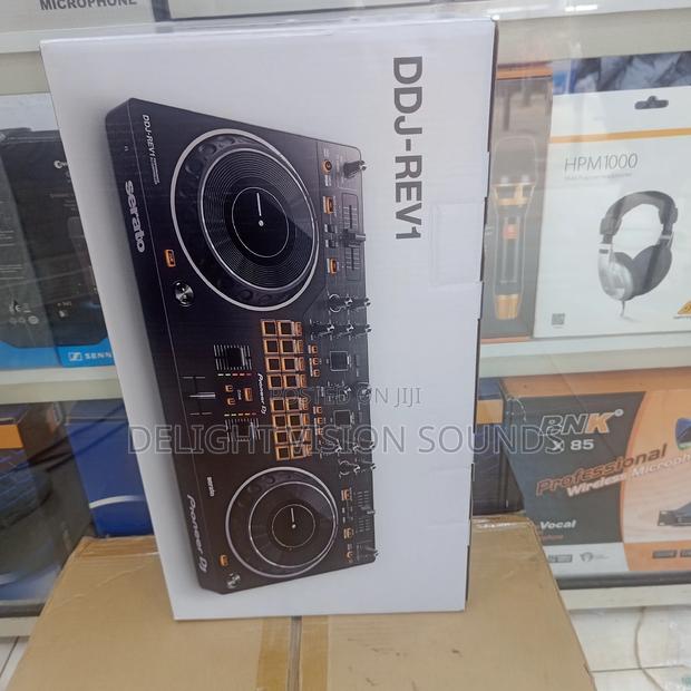DDJ-REV1 Dj Mixer - main view