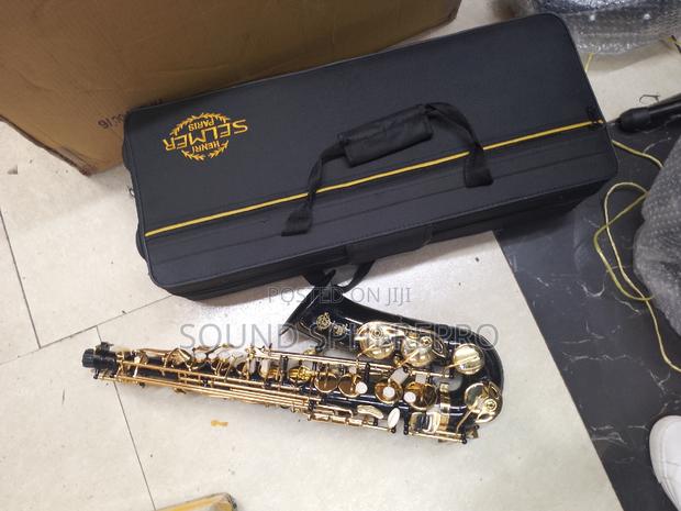 Henri Selmer Black Alto Saxophone