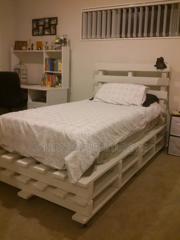 Snowflake Pallet Serenity Bed
