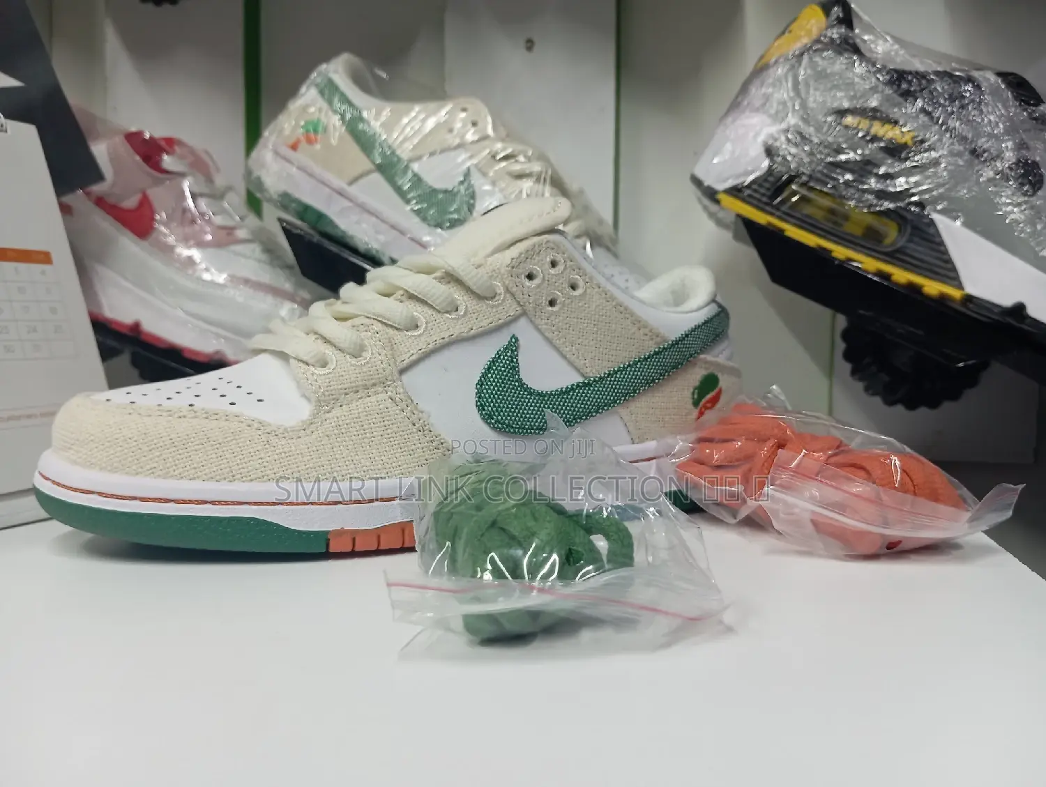 Nike Jarritos