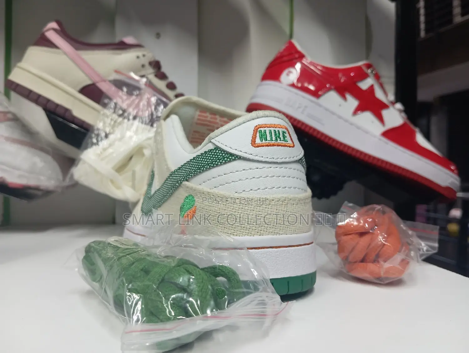 Nike Jarritos