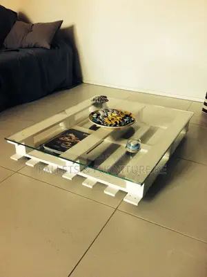Pallet Lounge Centerpiece
