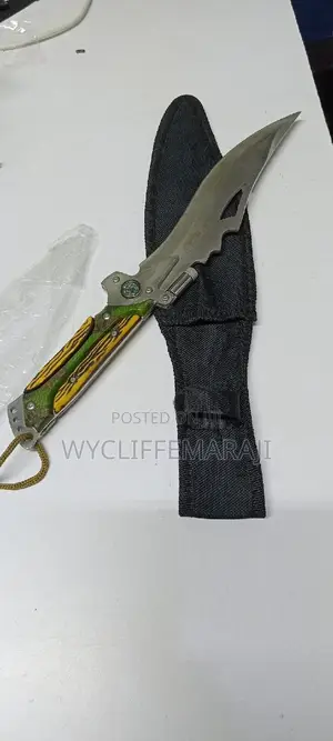 Heavy Duty Stylish Camping Knife