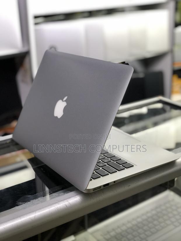 Laptop Apple MacBook Air 2017 8GB Intel Core I5 SSD 256GB