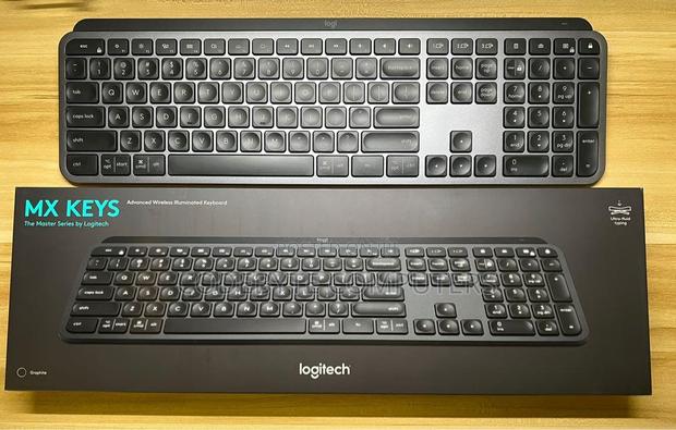 Remarkably Logitech Advanced Wireless MX Keys PLUS Keyboard - main view