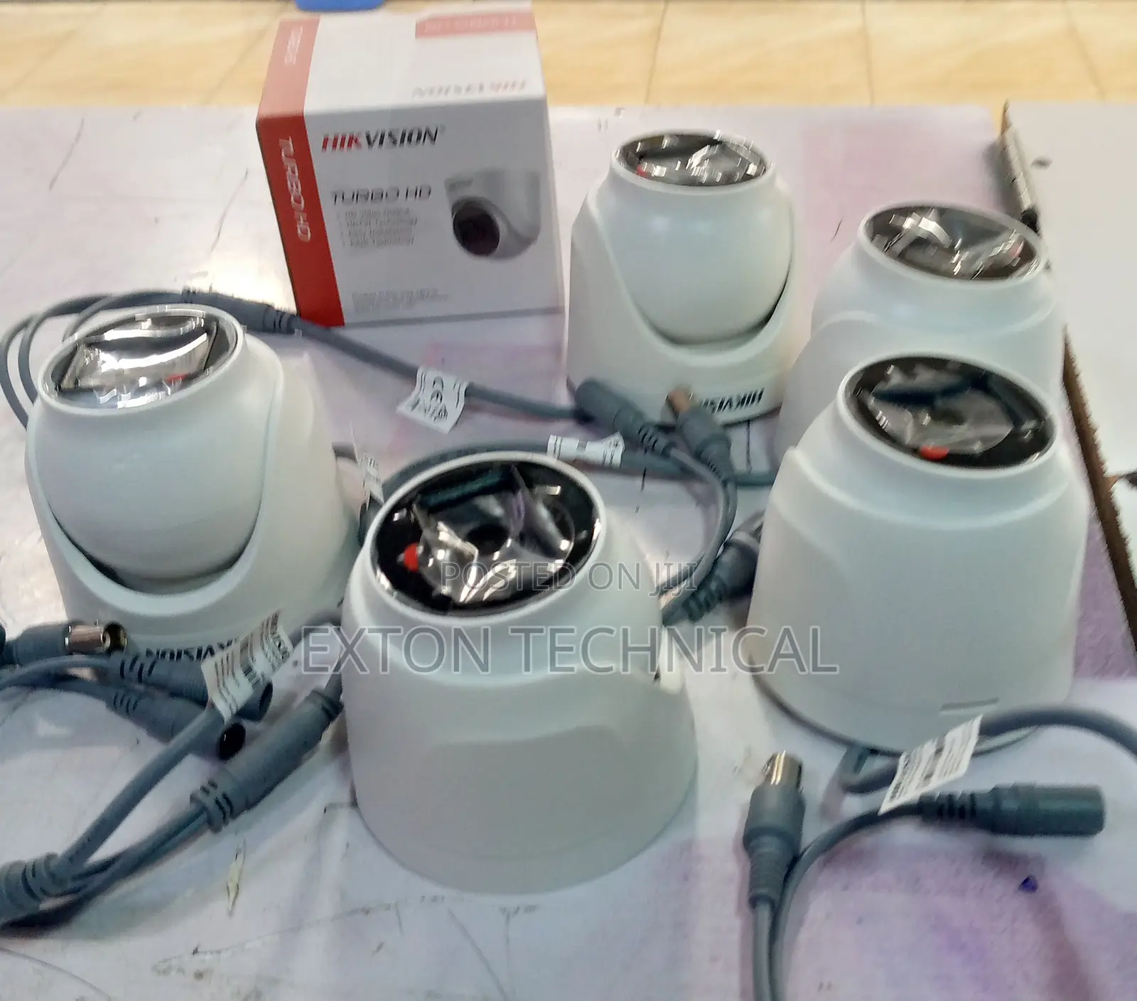 Indoor 2mp 20m Hikvision Dome CCTV Security Camera