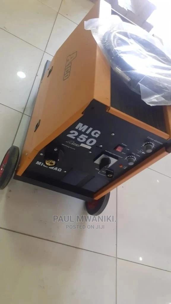 Mig Welding Machine - thumbnail 3