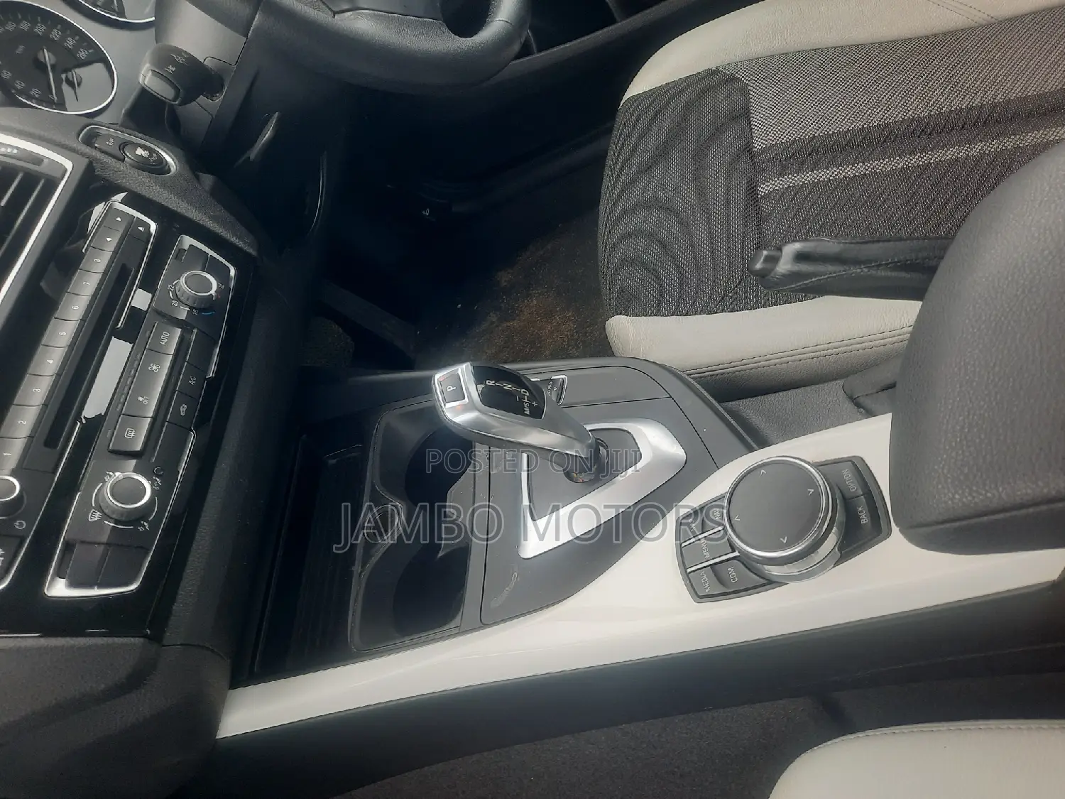 BMW 118i 2017 Silver